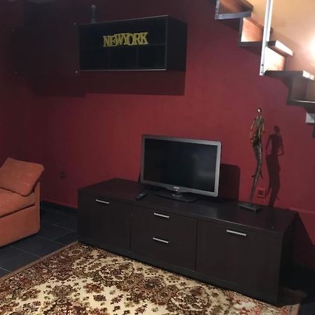 Logement Avec Piscine Brunstatt Екстер'єр фото