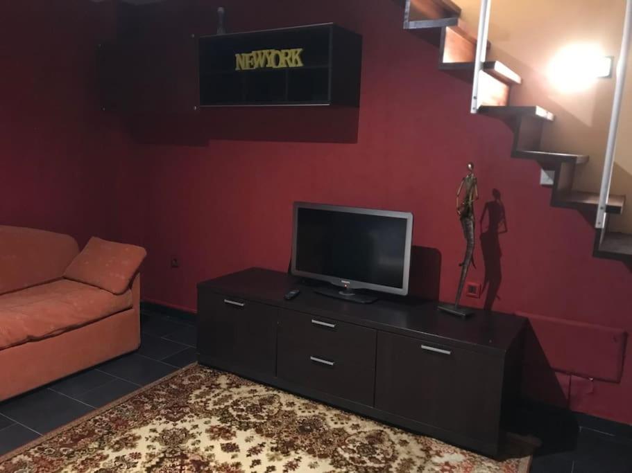 Logement Avec Piscine Brunstatt Екстер'єр фото